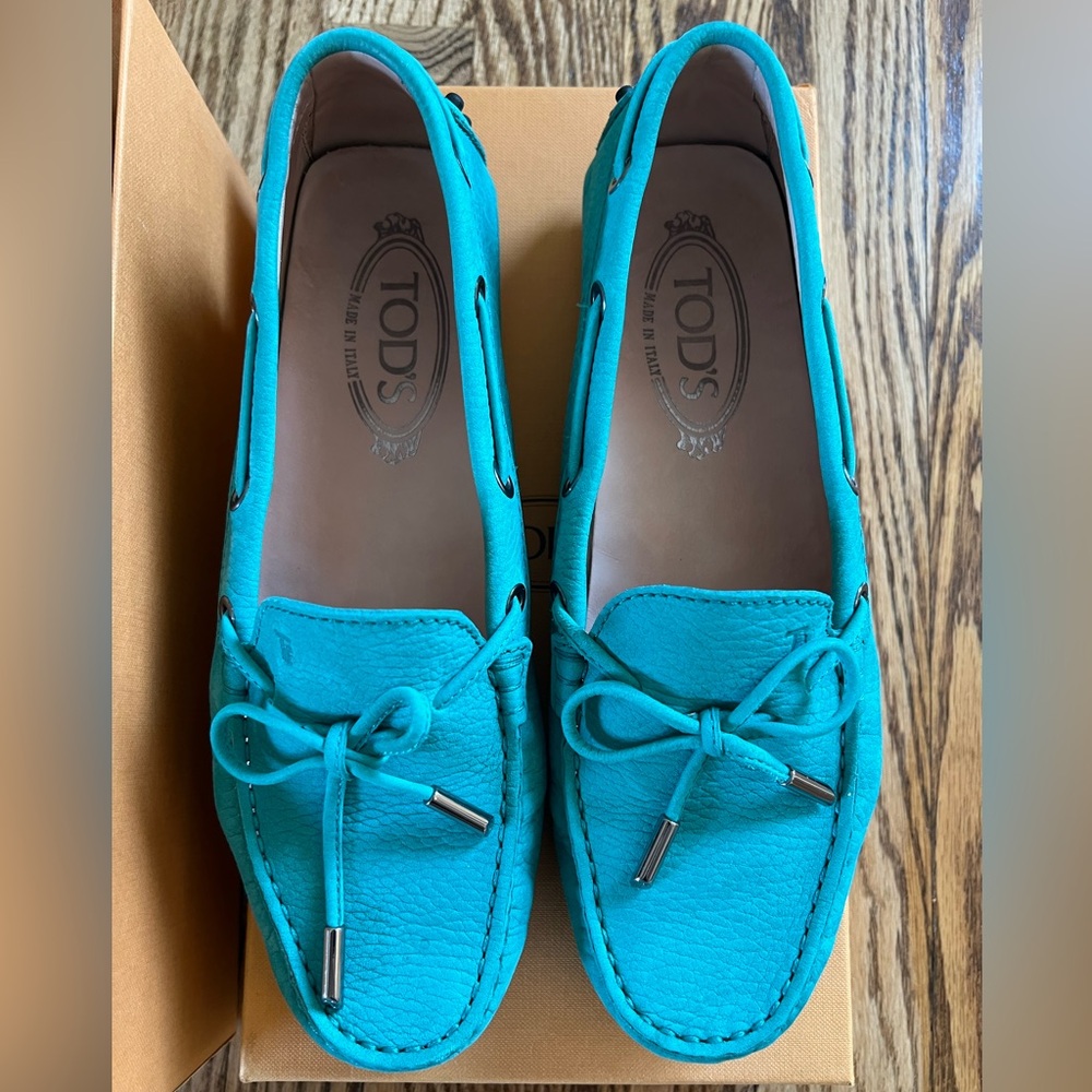 Tod's Loafers Gommino Laccetto Pebbled Suede Driving Shoes 37.5 / 7.5